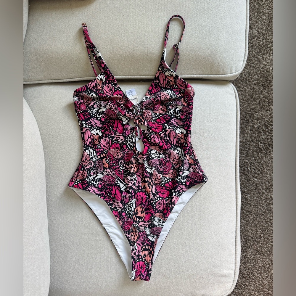 L*space Topanga One-piece swimsuit nwt size Medium
